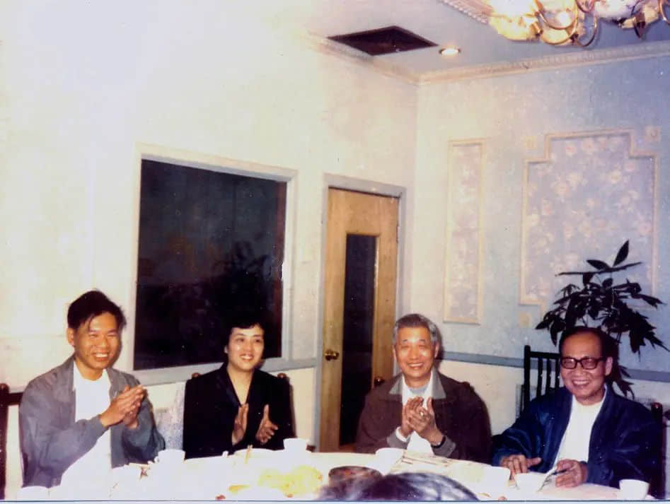 苏连儿的戏服绣品艺术创作生涯 || 莫泽辉 苏连儿的戏服绣品艺术创作生涯 || 莫泽辉