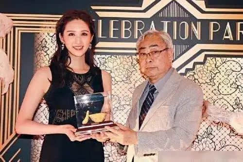 选了50年的香港小姐,还剩下多少美貌与智慧? 选了50年的香港小姐,还剩下多少美貌与智慧?