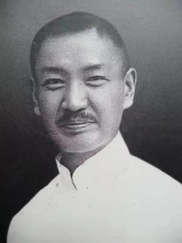 说说中大捐赠给南京中山陵的铜鼎 || 荔人行 说说中大捐赠给南京中山陵的铜鼎 || 荔人行