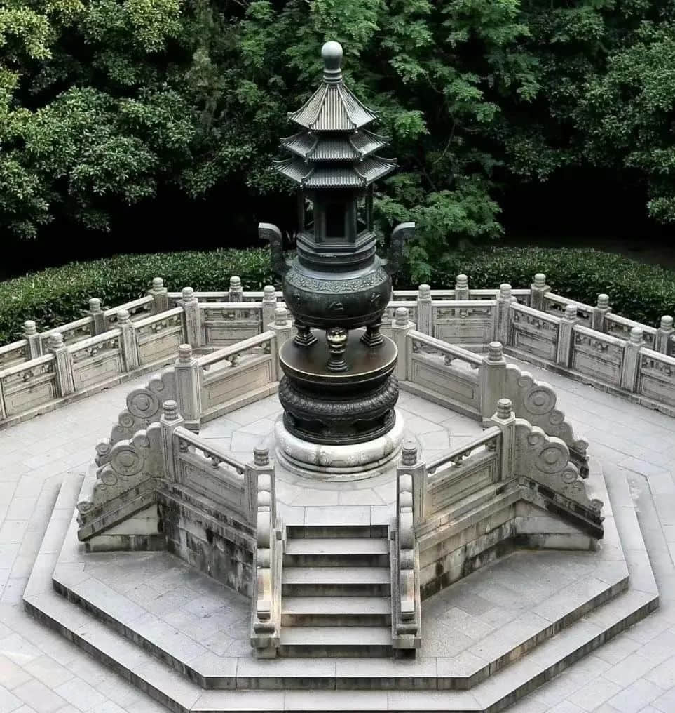 说说中大捐赠给南京中山陵的铜鼎 || 荔人行 说说中大捐赠给南京中山陵的铜鼎 || 荔人行