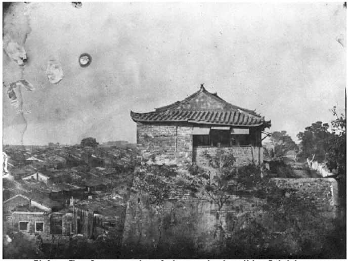 古城墙头望西关 || 吕硕文 古城墙头望西关 || 吕硕文