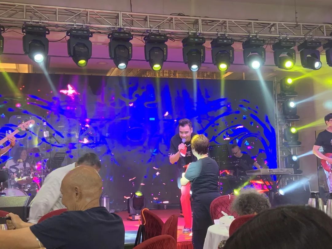 逐渐凋零的广州音乐茶座:曾见证着那个回不去的八十年代 逐渐凋零的广州音乐茶座:曾见证着那个回不去的八十年代