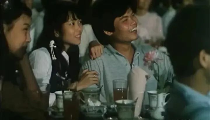 逐渐凋零的广州音乐茶座:曾见证着那个回不去的八十年代 逐渐凋零的广州音乐茶座:曾见证着那个回不去的八十年代