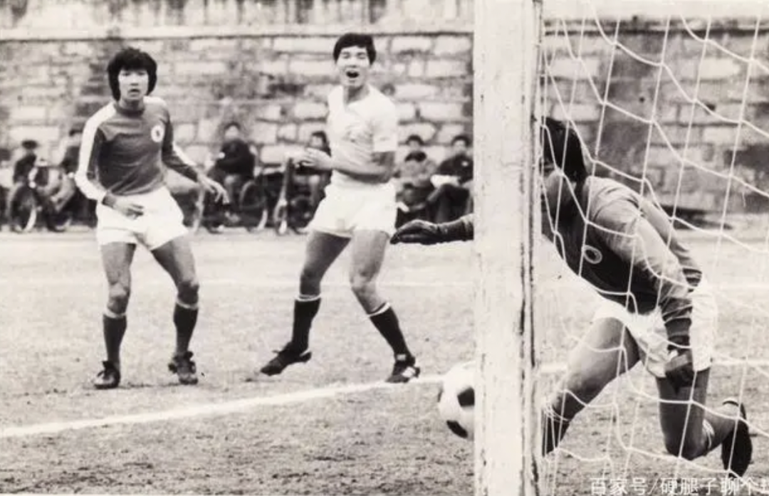 世界杯华丽落幕,谁还记得广州队有过恒久远大的足球梦? 世界杯华丽落幕,谁还记得广州队有过恒久远大的足球梦?