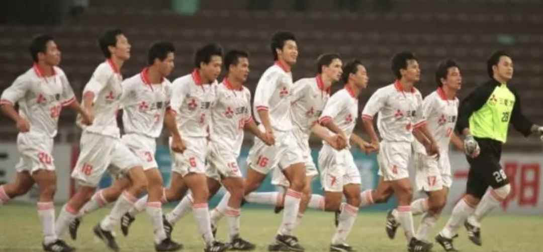 世界杯华丽落幕,谁还记得广州队有过恒久远大的足球梦? 世界杯华丽落幕,谁还记得广州队有过恒久远大的足球梦?