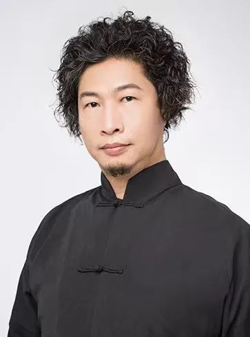 每逢春节就洗脑循环,为什么粤语歌坛盛产贺年歌? 每逢春节就洗脑循环,为什么粤语歌坛盛产贺年歌?