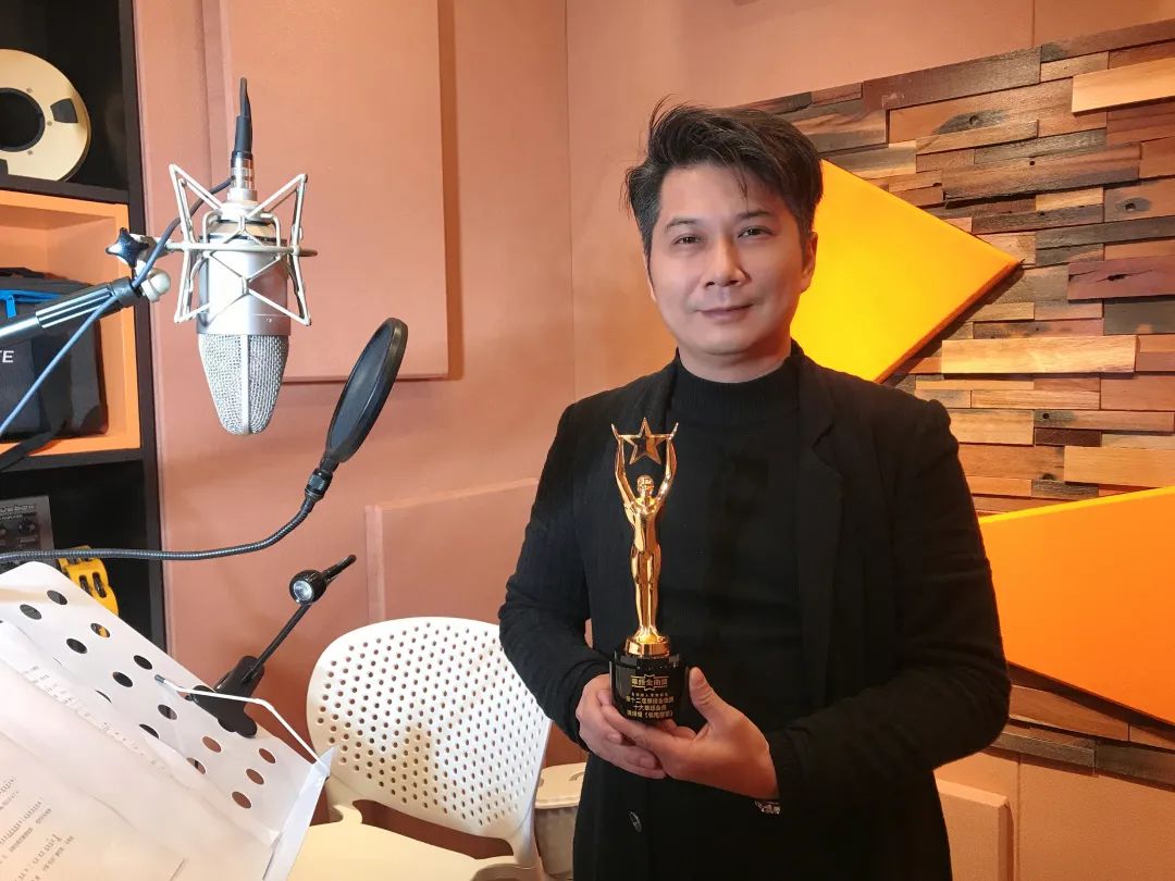 每逢春节就洗脑循环,为什么粤语歌坛盛产贺年歌? 每逢春节就洗脑循环,为什么粤语歌坛盛产贺年歌?