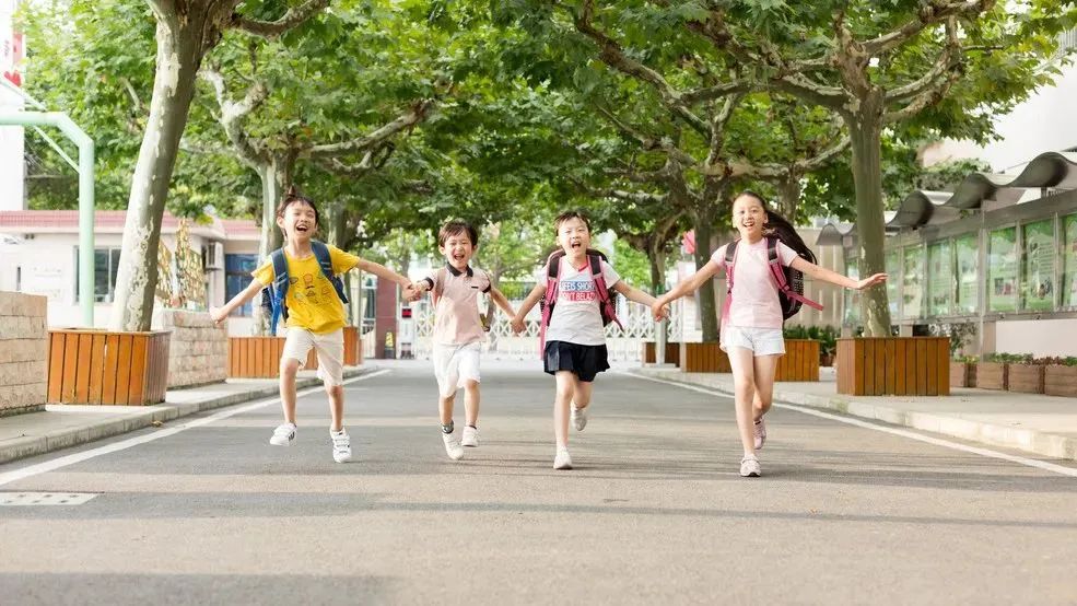 《月光光照地堂》究竟是广府童谣还是粤语儿歌? 《月光光照地堂》究竟是广府童谣还是粤语儿歌?