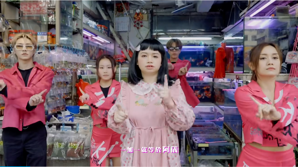 香港阿仪和广州安琪儿:湾区两大天后能红多久? 香港阿仪和广州安琪儿:湾区两大天后能红多久?