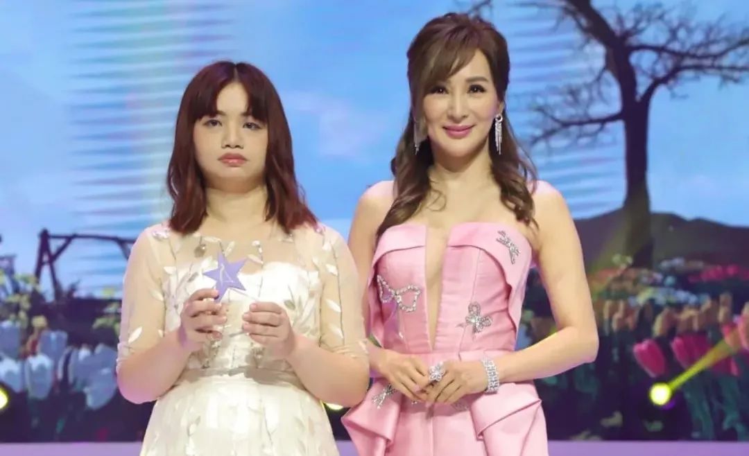 香港阿仪和广州安琪儿:湾区两大天后能红多久? 香港阿仪和广州安琪儿:湾区两大天后能红多久?