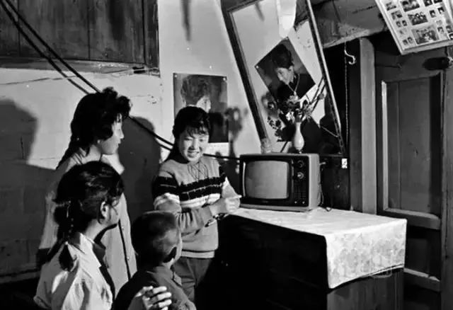 翡翠台不再插播卖药广告,但广州人还愿意捞电视汁吗? 翡翠台不再插播卖药广告,但广州人还愿意捞电视汁吗?