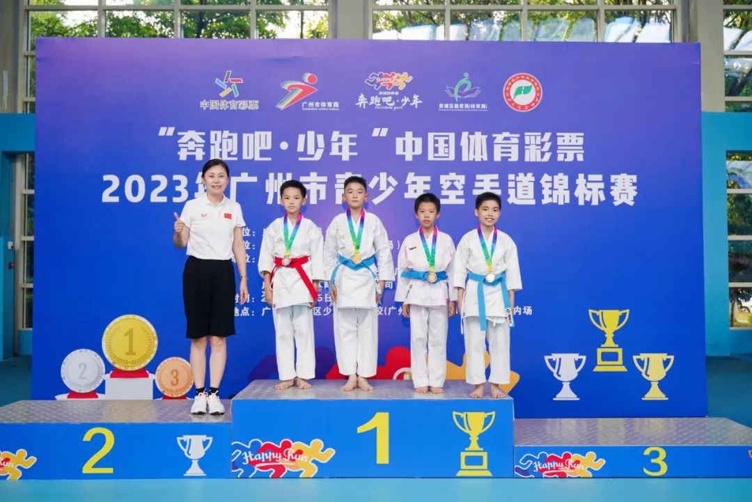 ▲ 要努力笑得比冠军更好看