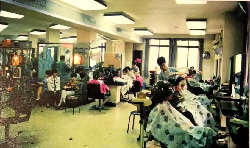 话说广州飞发铺：你今日“头之理裁”了吗？|| 李海明