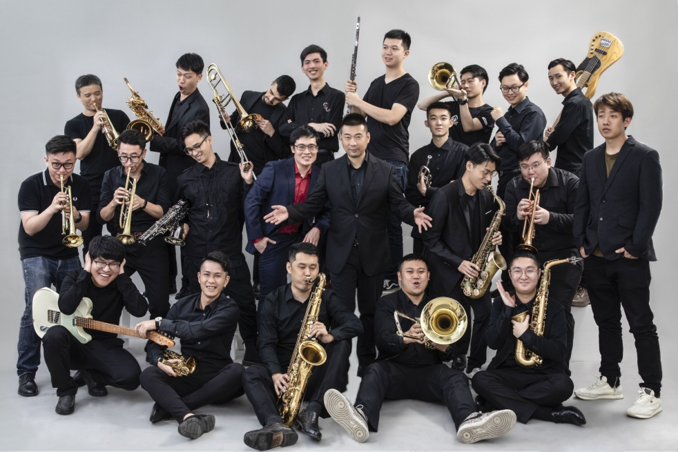 融合爵士与粤语流行曲,黄凯芹是怎样一位“宝藏歌手”? 融合爵士与粤语流行曲,黄凯芹是怎样一位“宝藏歌手”?