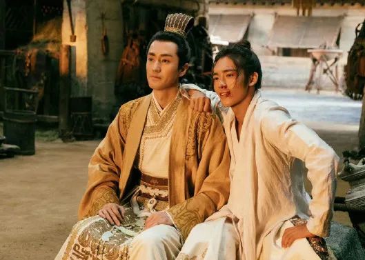 《封神》里的苏妲己、杨戬、伯邑考,用粤语应该怎样读? 《封神》里的苏妲己、杨戬、伯邑考,用粤语应该怎样读?