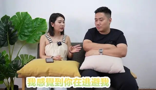 前经纪人轻生,粤语视频“微辣”掉粉7万停更1月 前经纪人轻生,粤语视频“微辣”掉粉7万停更1月