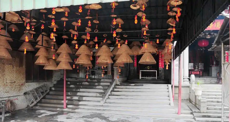 把恶鬼赶走:香山人的民间信仰 把恶鬼赶走:香山人的民间信仰