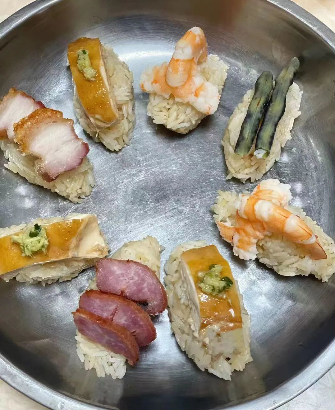 面对白切鸡寿司,爱吃粤菜和日料的广东人都沉默了 面对白切鸡寿司,爱吃粤菜和日料的广东人都沉默了