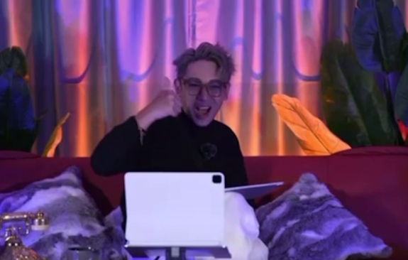 起底香港JPEX骗案:涉及13亿港元,张智霖、肥妈都有份? 起底香港JPEX骗案:涉及13亿港元,张智霖、肥妈都有份?