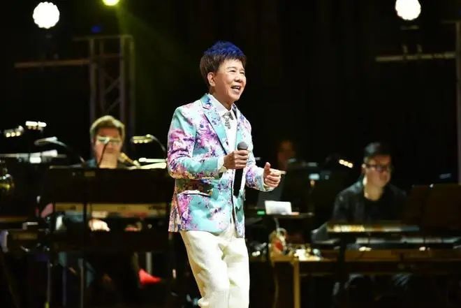 尹光:是“咸湿歌王”,还是“无冕歌王”? 尹光:是“咸湿歌王”,还是“无冕歌王”?