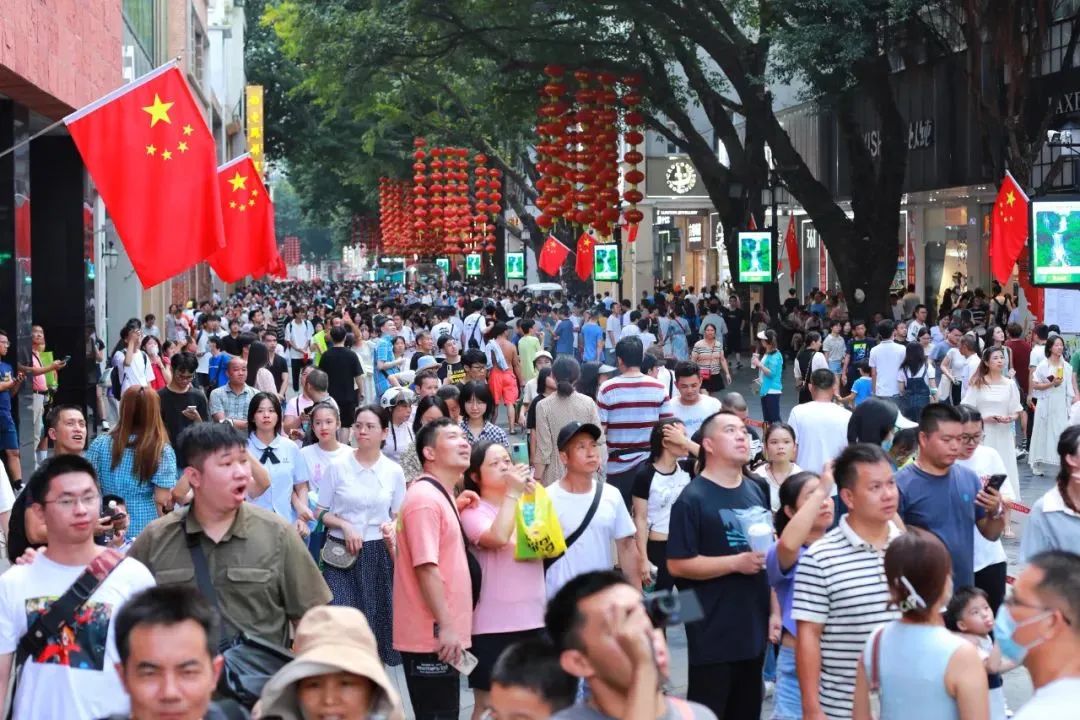 外地游客:广州很好,下次不会再来了…… 外地游客:广州很好,下次不会再来了……