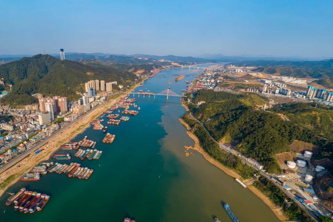 在广西,有座比广州更广州的城市…… 在广西,有座比广州更广州的城市……