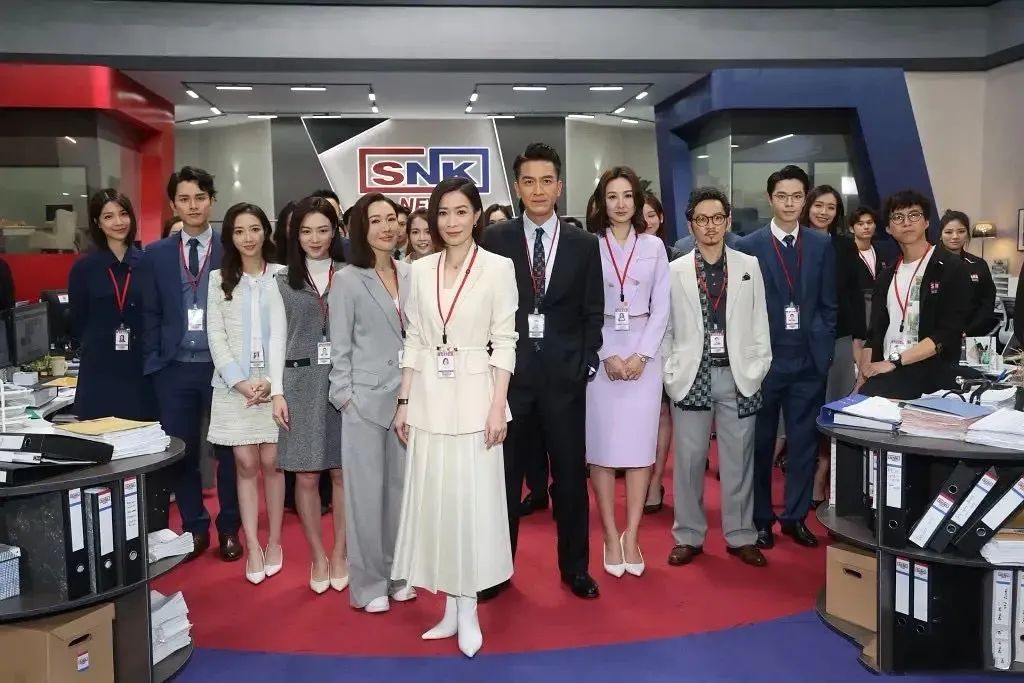 真·新闻女主播们怎么看《新闻女王》? 真·新闻女主播们怎么看《新闻女王》?