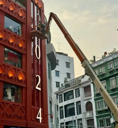 北京路225号变“红”:有助旅游还是破坏历史? 北京路225号变“红”:有助旅游还是破坏历史?