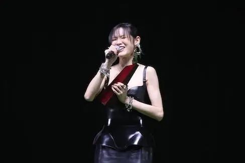 “叱咤”颁发香港乐坛2023成绩单，广州歌手竟成大赢家？