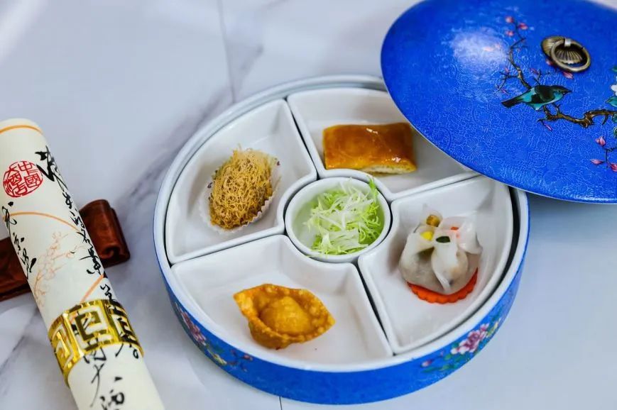 这一晚,广州本地人也忍不住夜游珠江…… 这一晚,广州本地人也忍不住夜游珠江……