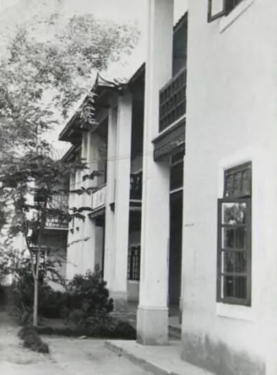 说说何香凝题写校名的广州两所学校 || 荔人行