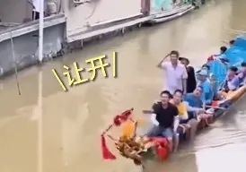 猎德龙舟变成比坚尼女郎的打卡道具，合适吗？