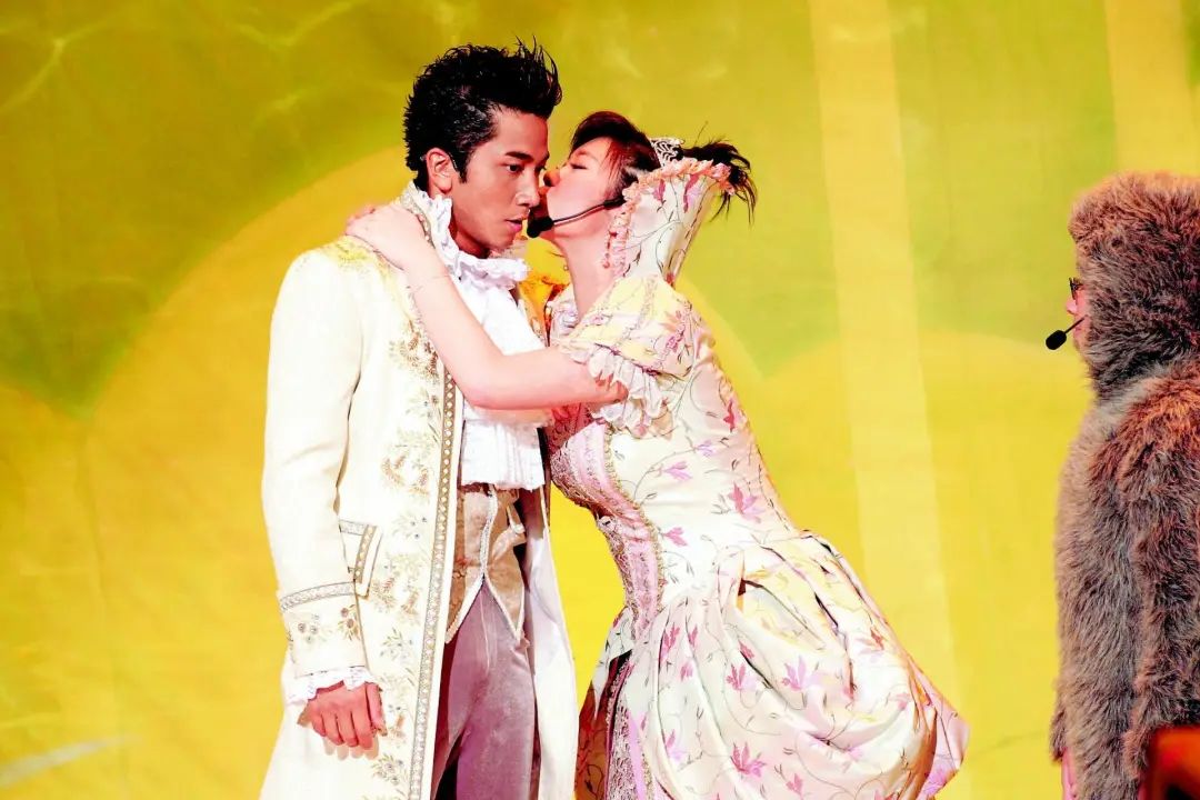 粤语儿歌断层:下一代就只能唱“孤勇者”“挖呀挖”了吗? 粤语儿歌断层:下一代就只能唱“孤勇者”“挖呀挖”了吗?