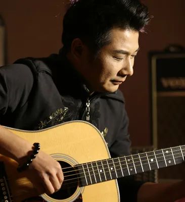 AI写的粤语歌,竟然好听过“七婶接六伯”? AI写的粤语歌,竟然好听过“七婶接六伯”?