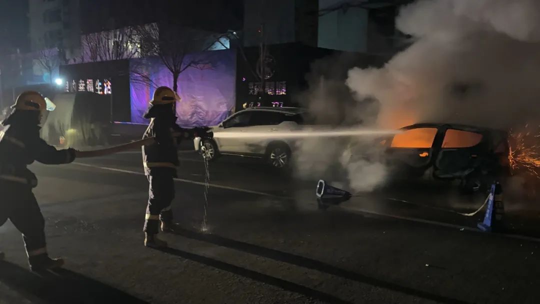 新能源遇上旧文物：省博物馆禁停规定是歧视还是保护？