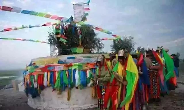 仔女不会讲粤语，父母将被祠堂打屁屁？