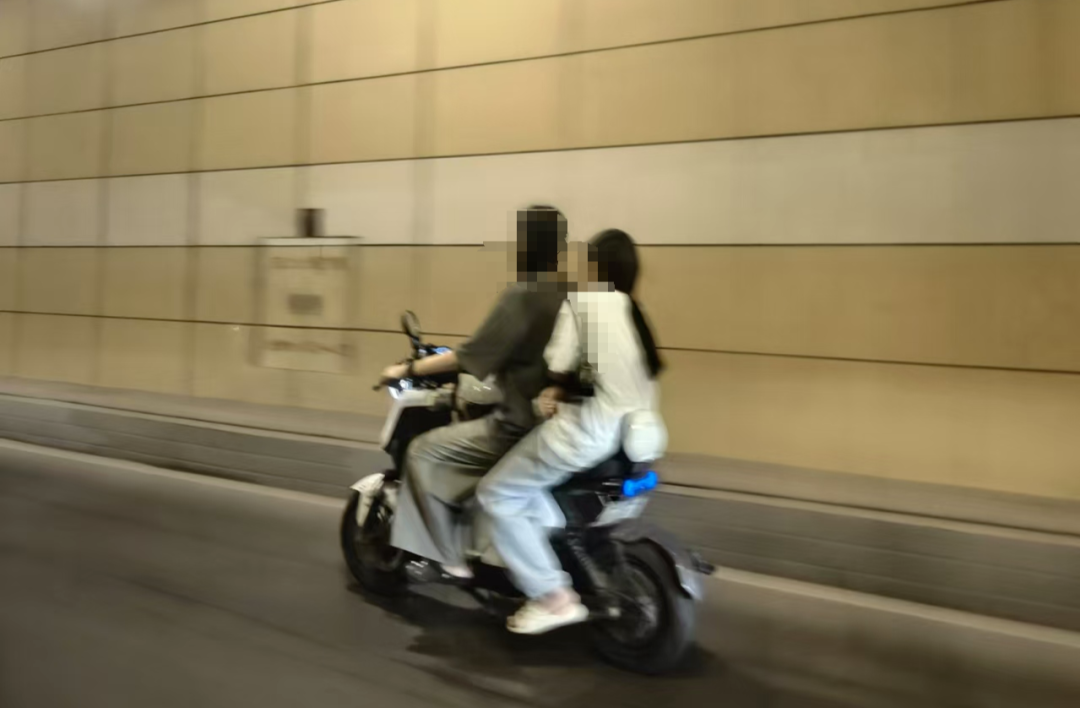 广州将实行最严“电鸡”新规,骑手成“弱势群体”? 广州将实行最严“电鸡”新规,骑手成“弱势群体”?