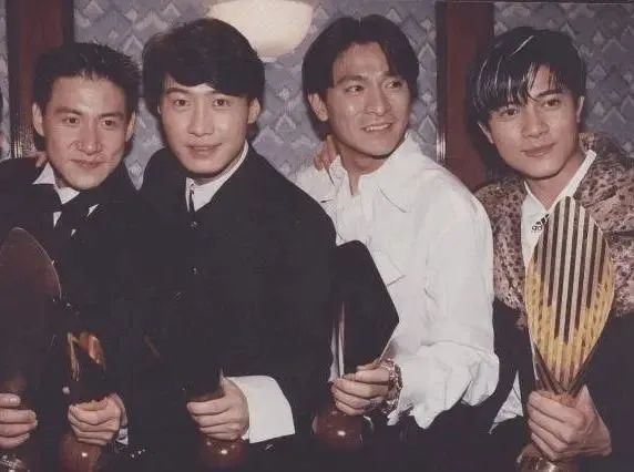 《声生不息》回归,开篇第一句“港乐已死”? 《声生不息》回归,开篇第一句“港乐已死”?