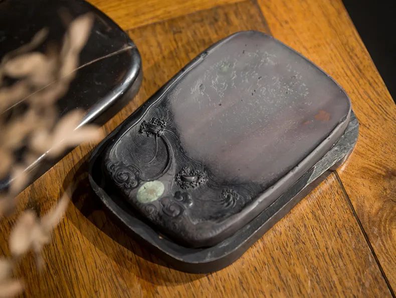 听说在肇庆，称别人为“老坑”是种恭维……