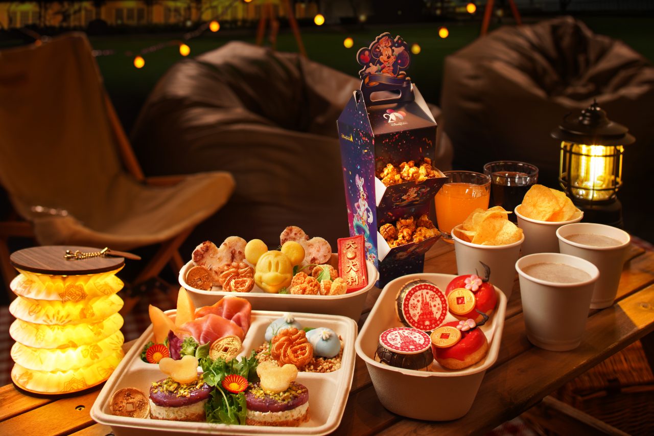 投入香港迪士尼乐园度假区“奇妙年年”马年新春庆祝活动，以度假式团圆自在开启奇妙2026年