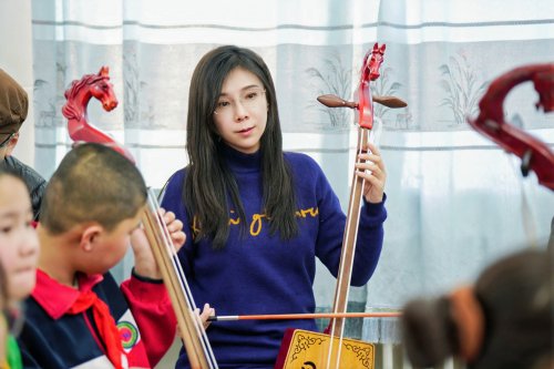 数字科技赋能，穿越火线手游走进草原深处播撒乡村美育新火种