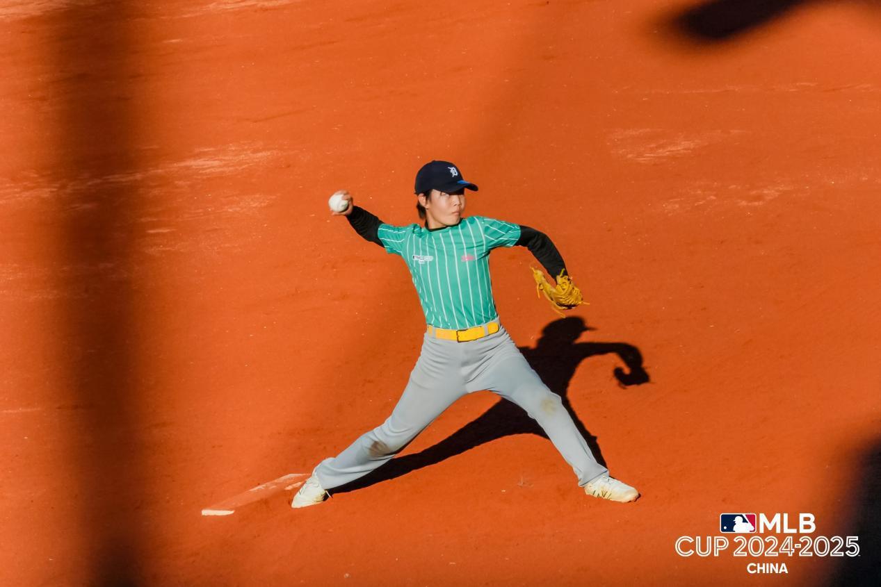 汗水铸就荣耀！MLB CUP总决赛兴义落幕，风雨无阻热血棒魂