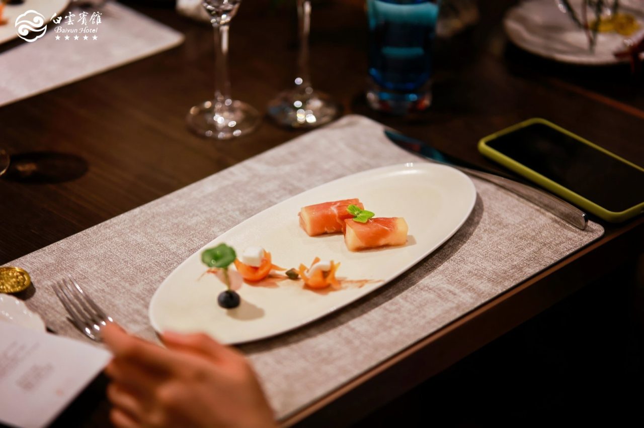 年末吃什么？白云宾馆双旦美食节开启