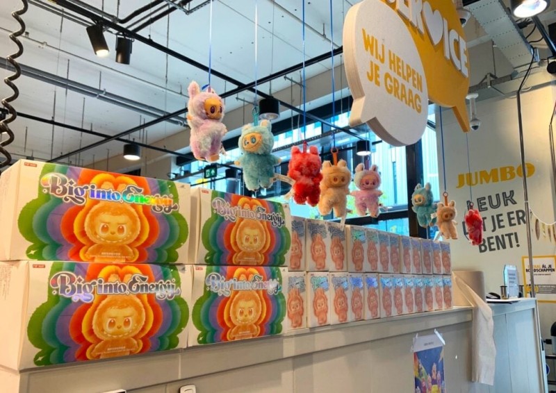 泡泡玛特加大海外维权投入，已在27个国家和地区完成海关备案