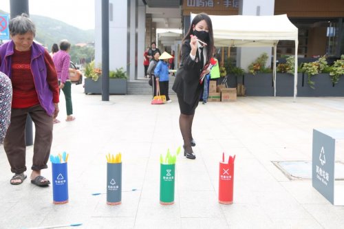 万山镇举办携手五年分类兼程 感恩有您相伴同行主题活动