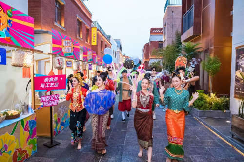 豫泰文化旅游周登陆郑州，天丝集团红牛品牌共庆中泰建交50周年