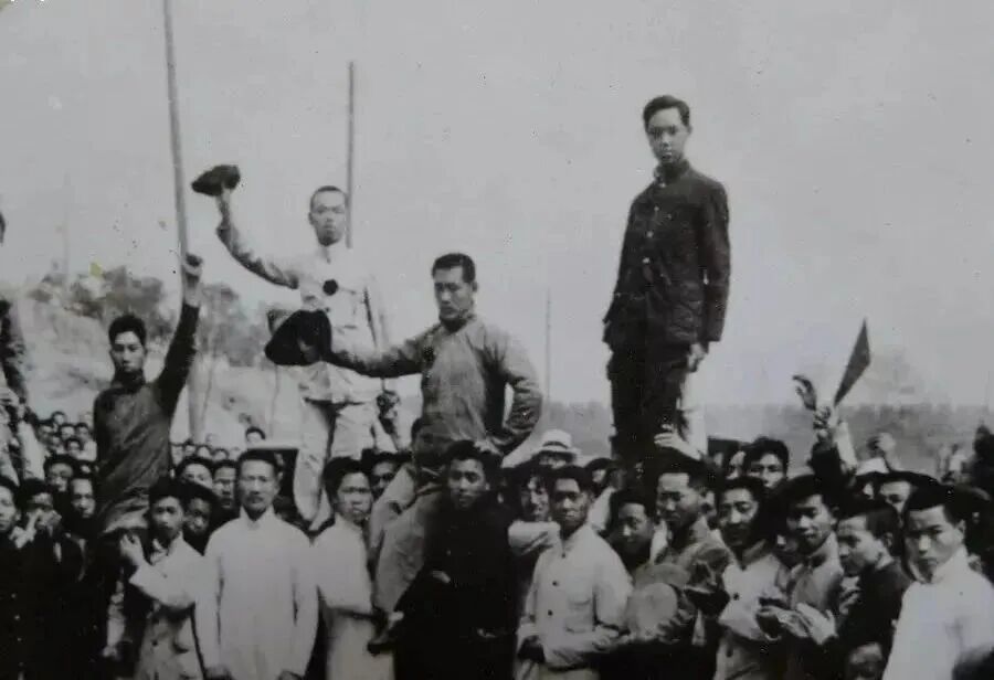 青年装VS中山装：你分得清吗？