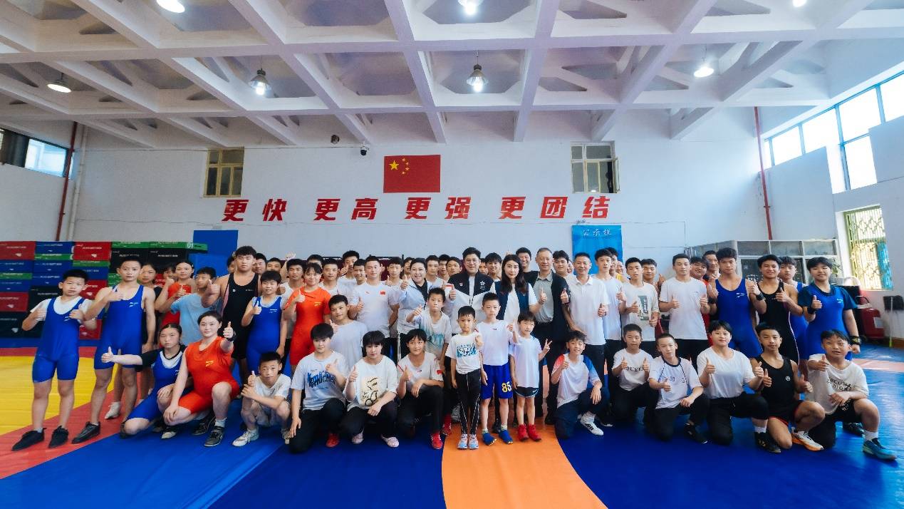 中华全国体育基金会 澳门霍英东基金会 赴贵州基层体育教练员情况调研