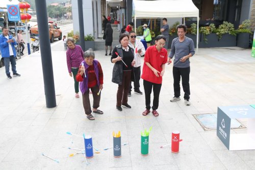 万山镇举办携手五年分类兼程 感恩有您相伴同行主题活动