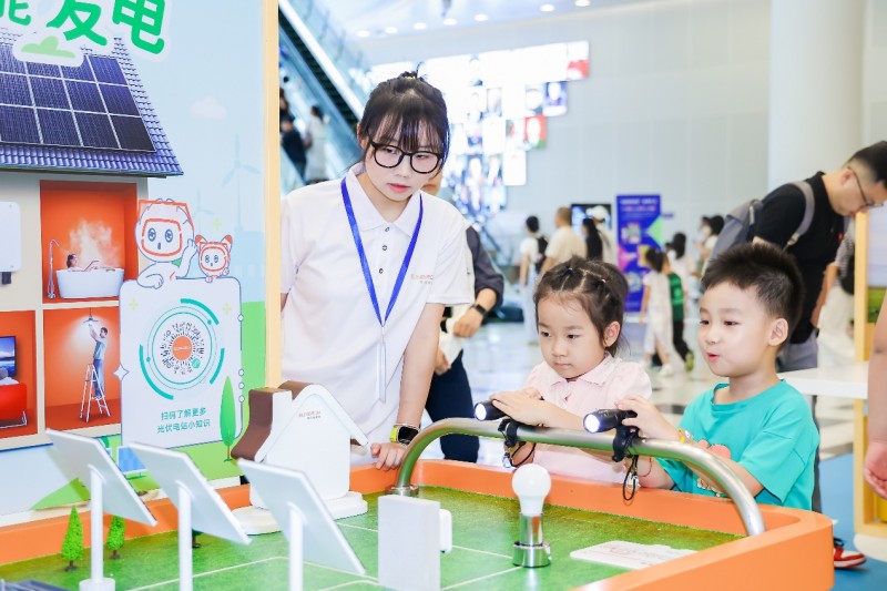 汉江潮涌科技光！阳光新能源“科技追光之旅”登陆湖北省科技馆